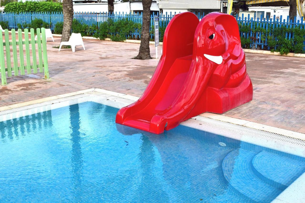 Casita Movil En Camping De La Manga Hotell Exteriör bild